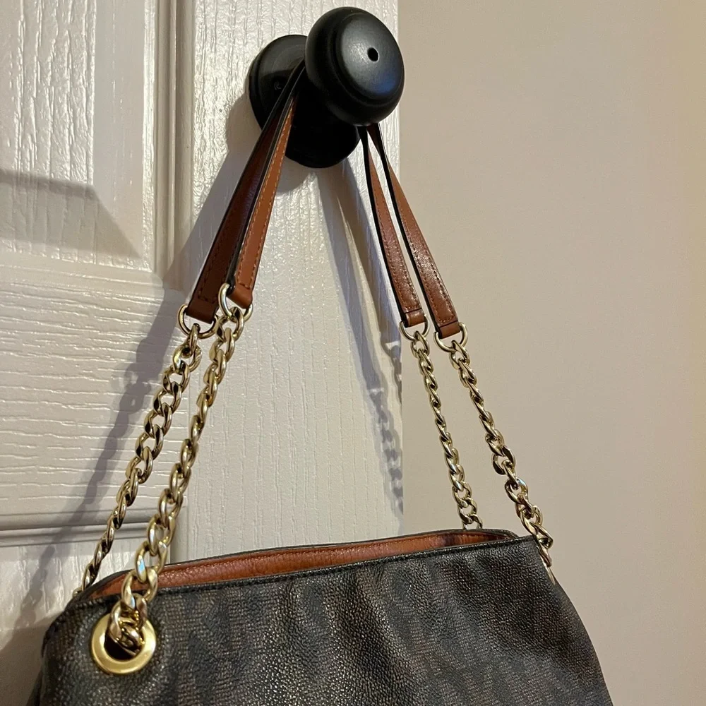 Michael Kors Jet Set Chain Tote Bag